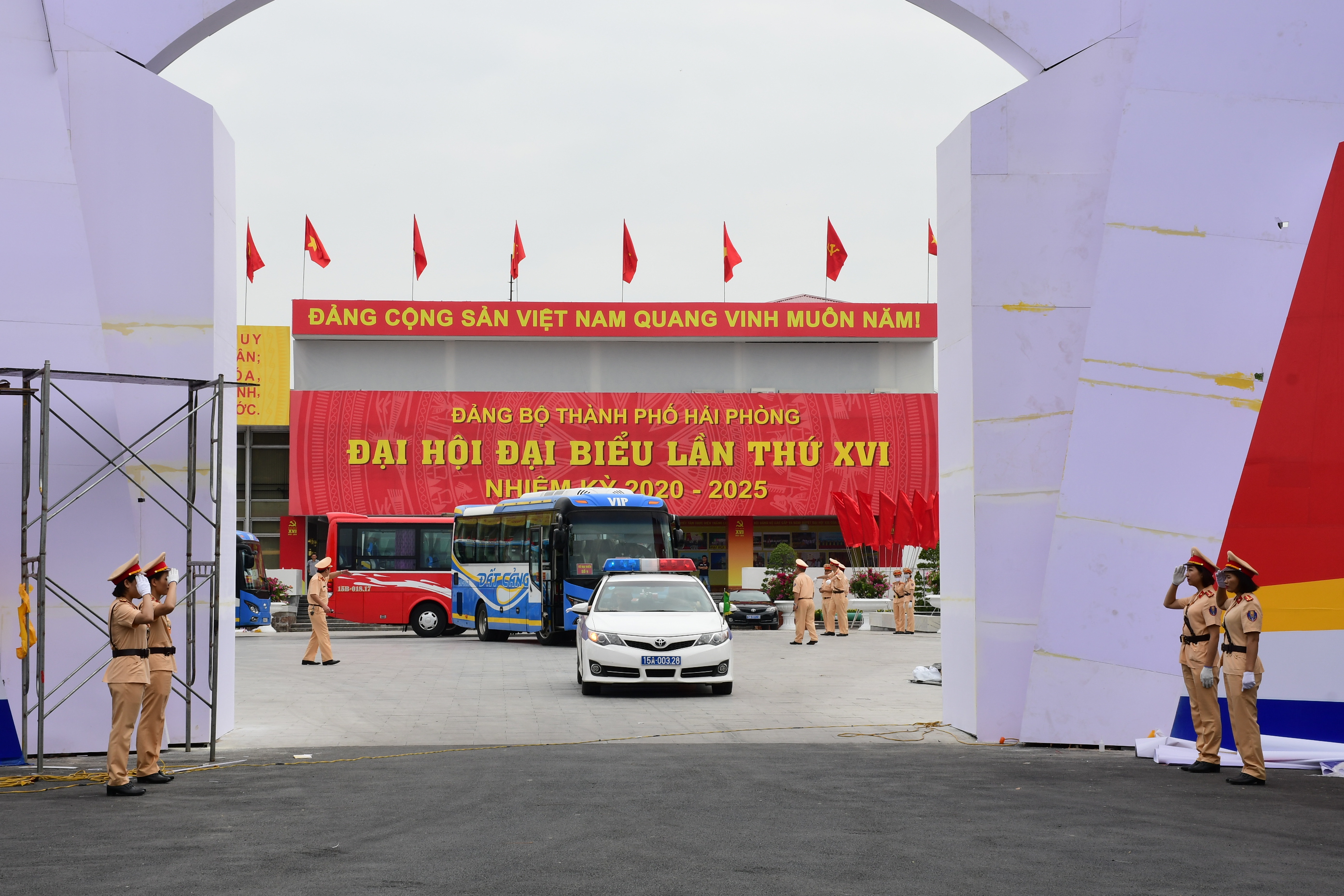 Phòng CSGT đường bộ - đường sắt sẵn sàng thực hiện Phương án  bảo đảm TTATGT phục vụ Đại hội Đảng bộ thành phố lần thứ XVI